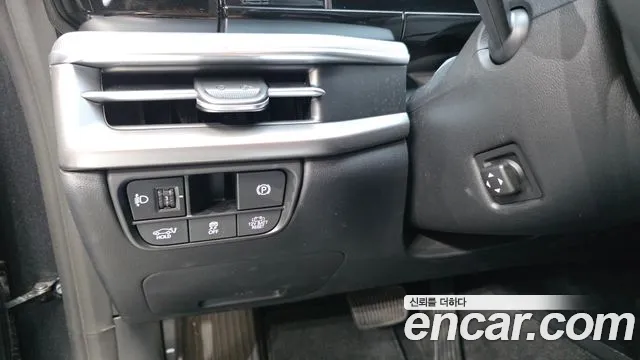Hyundai Grandeur GN7 — Фото автомобиля 28