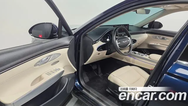 Genesis GV70 — Фото автомобиля 15