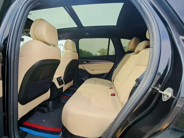 Geely Xingyue L — Фото автомобиля 8