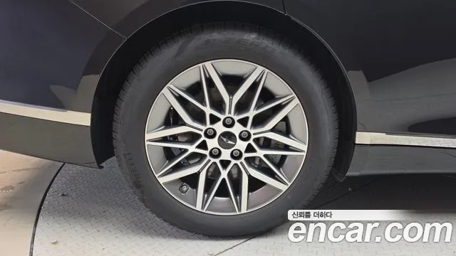 Genesis G80 RG3 — Фото автомобиля 5