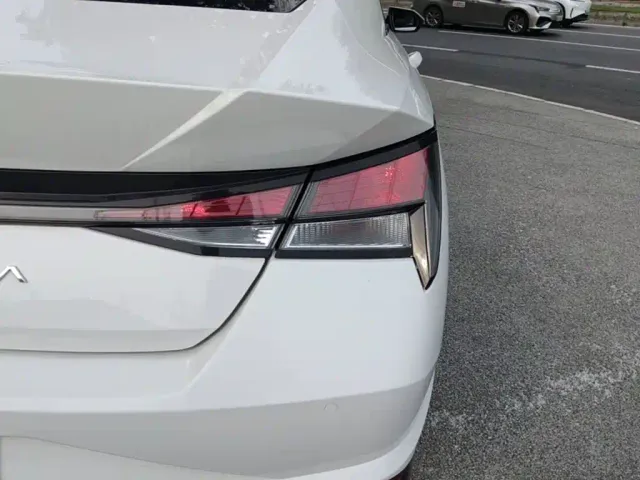 Hyundai Elantra — Фото автомобиля 7