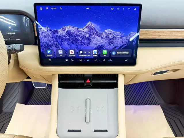 Aito M7 — Фото автомобиля 21