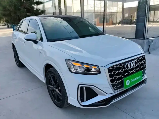 Audi Q2L — Фото автомобиля 3