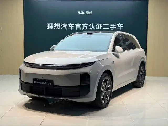 Фотография автомобиля — Li Auto L6