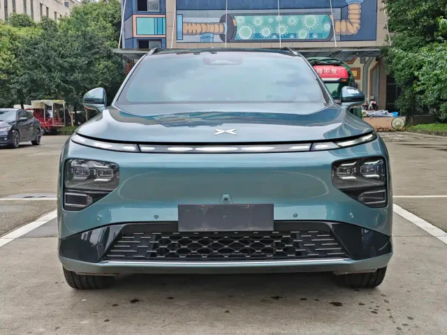Xpeng G9 — Фото автомобиля 2