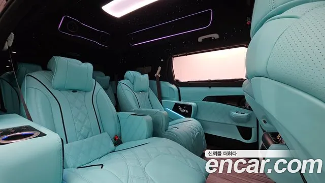 Kia Canival Новый Carnival 4 поколение Бензин 9 мест Hi-Limousine (Спецкузов) — Фото автомобиля 10