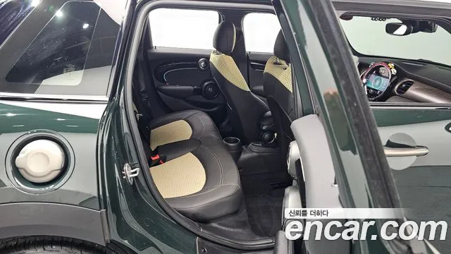 Mini Cooper — Фото автомобиля 11