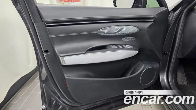 Genesis GV70 Electrified GV70 — Фото автомобиля 24
