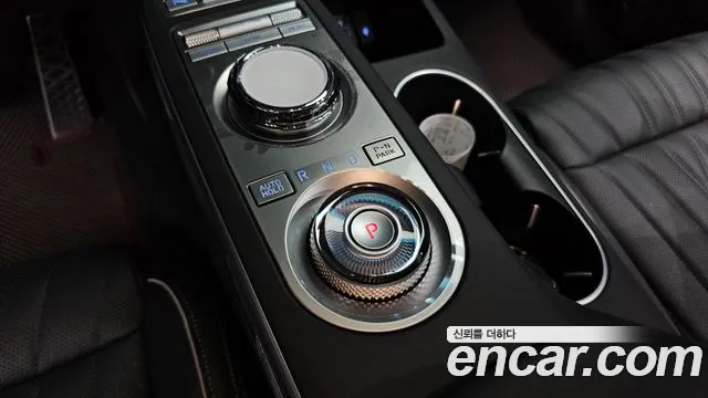 Genesis GV70 2.5T Бензин AWD — Фото автомобиля 9