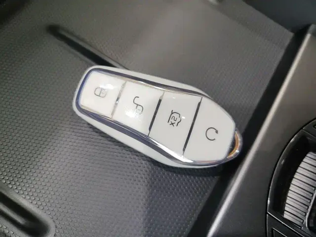 BYD Seal 06 — Фото автомобиля 8