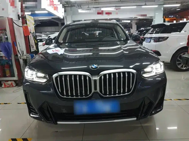 BMW X3 — Фото автомобиля 2