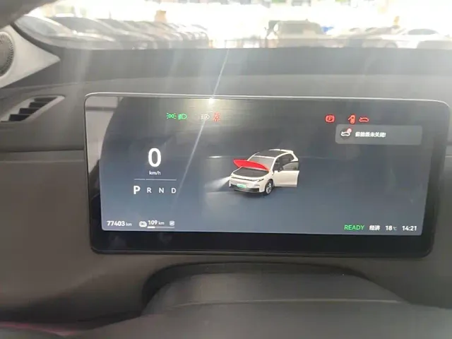 Leapmotor C10 — Фото автомобиля 11