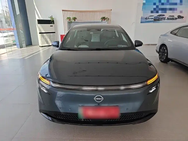 Nissan N7 — Фото автомобиля 2