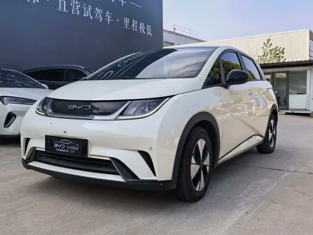 Фотография автомобиля — BYD Dolphin