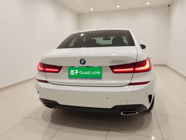 BMW 3 Series — Фото автомобиля 5