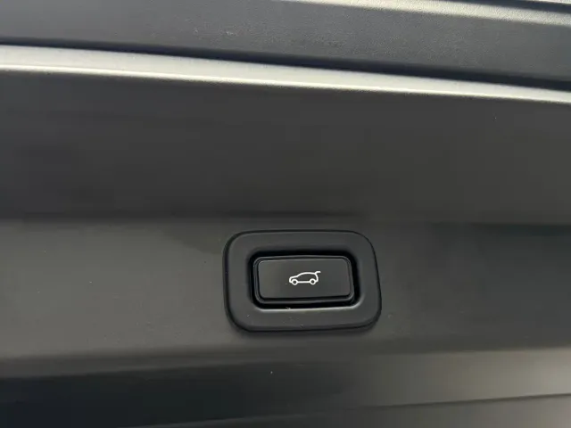 Land Rover Range Rover Sport — Фото автомобиля 15