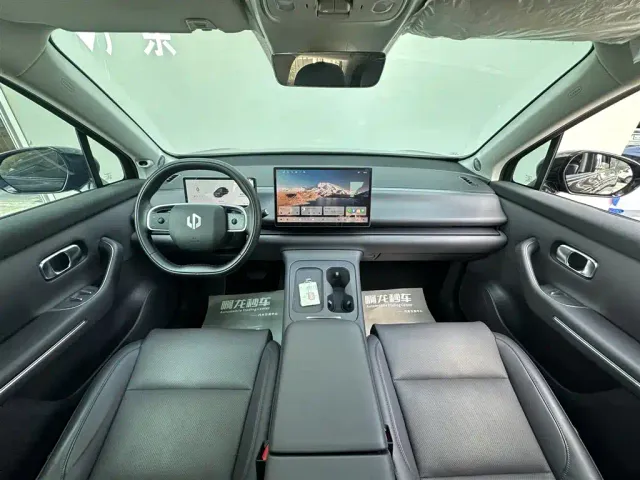 Leapmotor C16 — Фото автомобиля 6