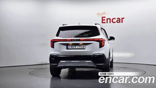 Kia Seltos — Фото автомобиля 4