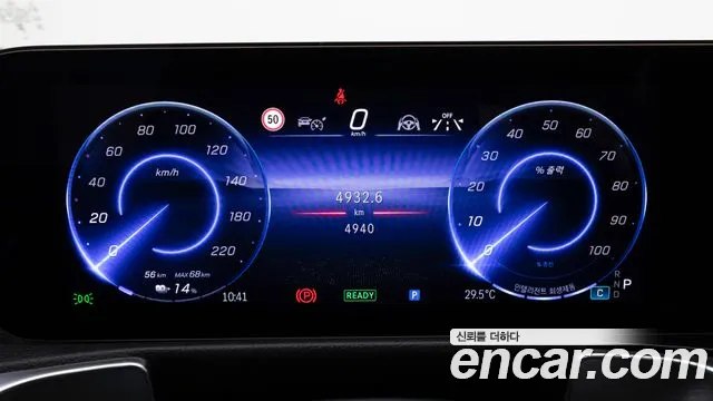Mercedes-Benz EQB — Фото автомобиля 8