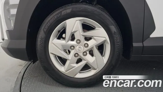 Hyundai Kona SX2 — Фото автомобиля 5