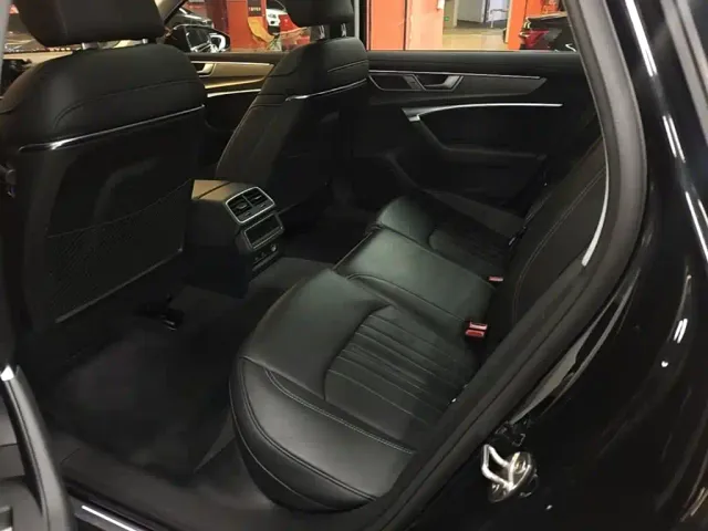 Audi A6L — Фото автомобиля 16