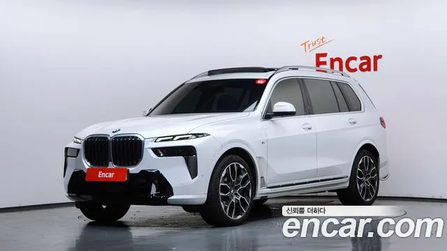 Фотография автомобиля — BMW X7 G07
