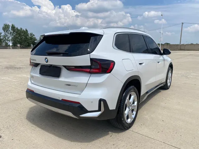 BMW X1 — Фото автомобиля 4