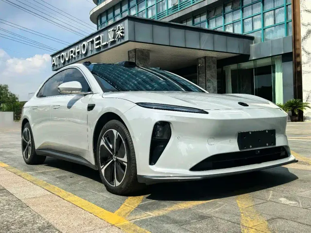 Nio ET5 Touring — Фото автомобиля 2