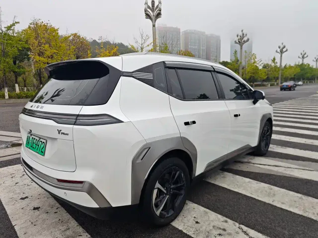 GAC Aion Y — Фото автомобиля 7