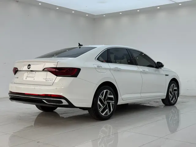 Volkswagen Sagitar — Фото автомобиля 12