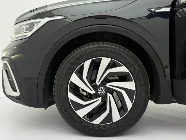 Volkswagen Tiguan L — Фото автомобиля 22