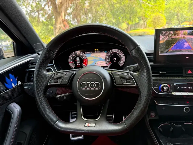 Audi S4 — Фото автомобиля 5