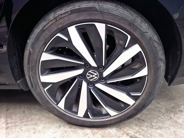 Volkswagen Passat — Фото автомобиля 16