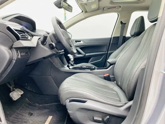 Peugeot 408 — Фото автомобиля 13