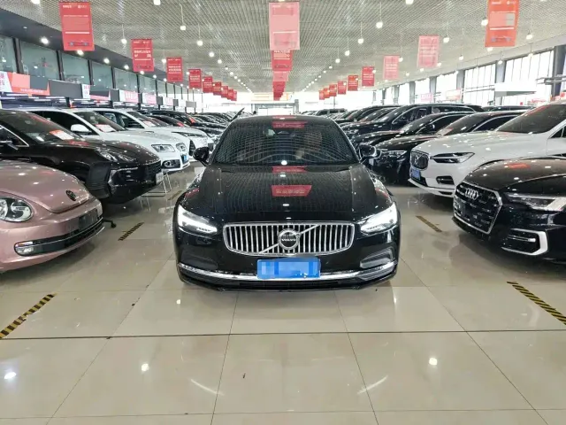 Volvo S90 — Фото автомобиля 2