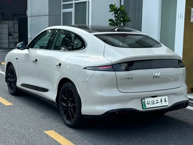 IM Motors LS6 — Фото автомобиля 24