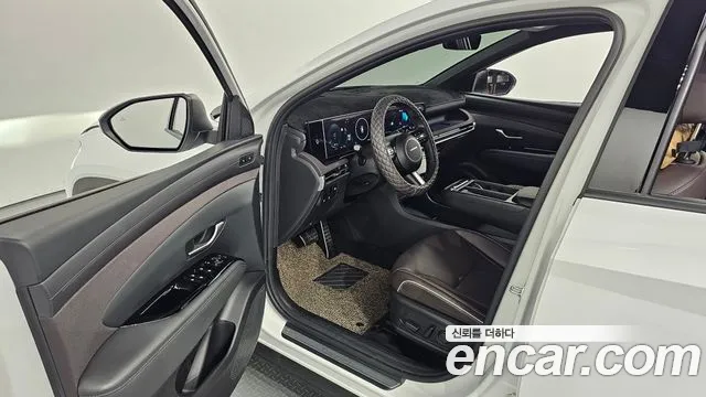 Hyundai Tucson Новый Tucson (NX4) Бензин 1.6 турбо 2WD — Фото автомобиля 8