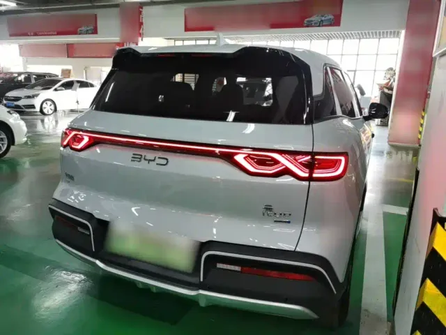 BYD Yuan UP — Фото автомобиля 6