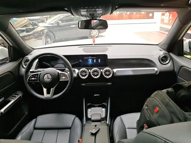 Mercedes-Benz GLB-Class — Фото автомобиля 8