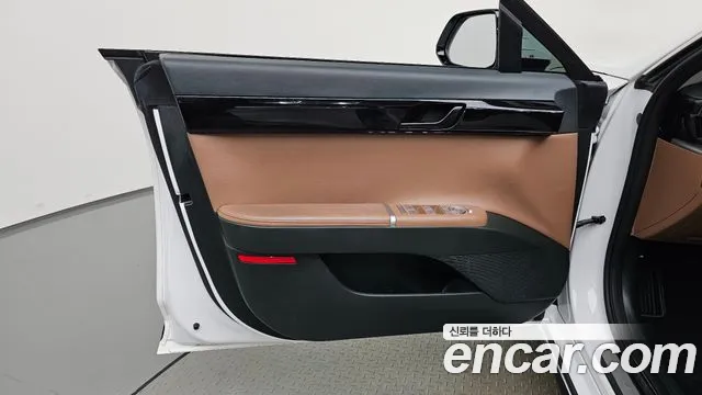 Hyundai Grandeur GN7 — Фото автомобиля 12