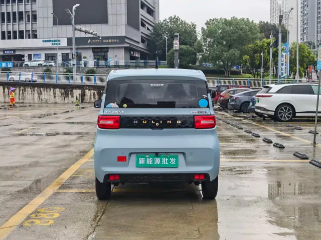 Wuling Hongguang Mini EV — Фото автомобиля 5