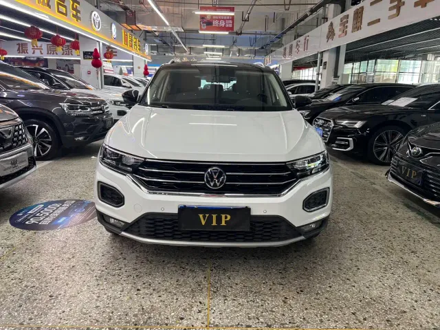 Volkswagen T-Roc — Фото автомобиля 2