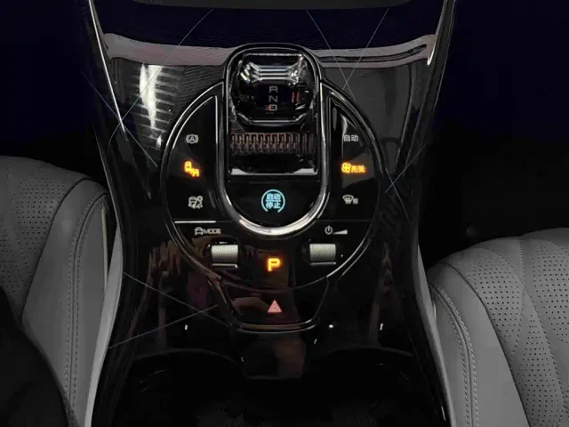 BYD Seal — Фото автомобиля 7