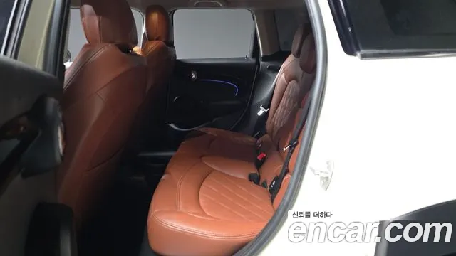 Mini Cooper Cooper 5 дверей Classic — Фото автомобиля 26