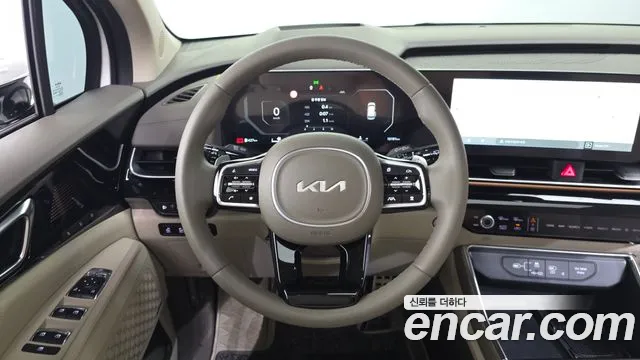 Kia Canival — Фото автомобиля 10