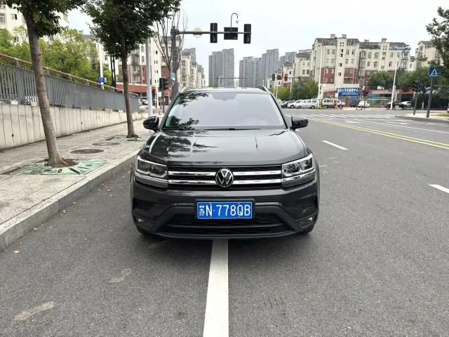 Volkswagen Tharu — Фото автомобиля 2