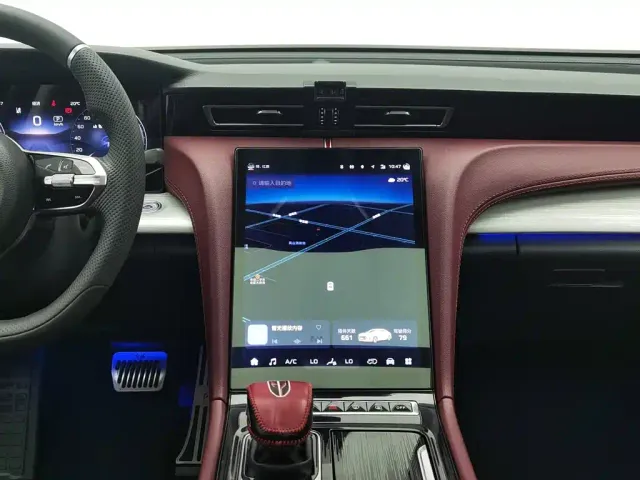 Hongqi H5 — Фото автомобиля 12