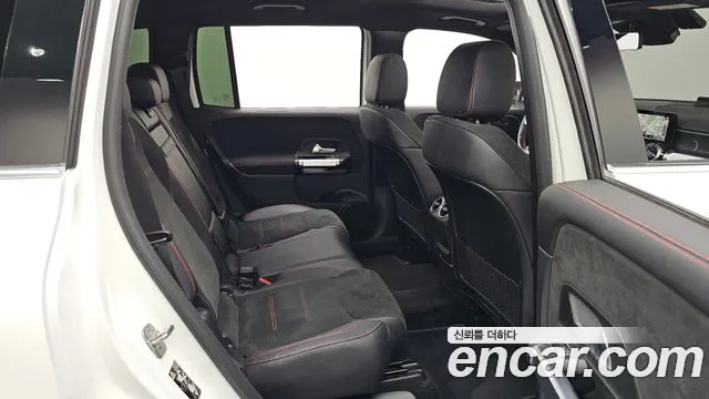 Mercedes-Benz GLB-Class — Фото автомобиля 12