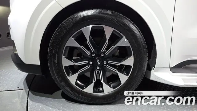 Kia Canival Carnival 4 поколение Бензин 9 мест Signature — Фото автомобиля 5