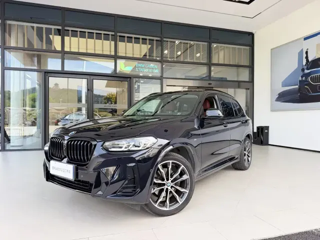 Фотография автомобиля — BMW X3